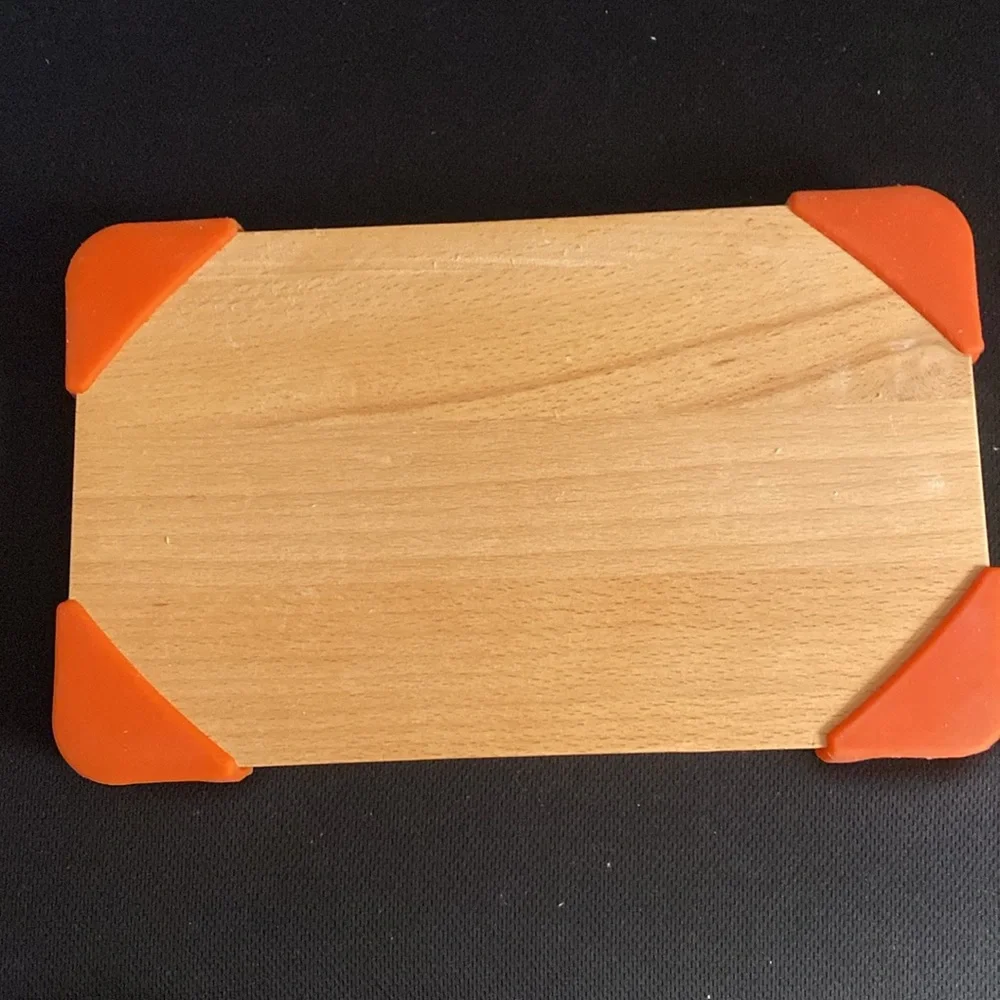 NWOT Crate&Barrel cheese board with knife - Picture 2 of 6